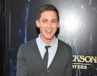 Logan Lerman : logan-lerman-1489624304.jpg