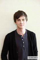 Logan Lerman : logan_lerman_1280511199.jpg