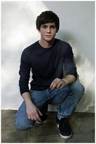 Logan Lerman : logan_lerman_1280694832.jpg