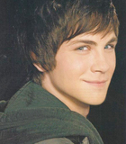 Logan Lerman : logan_lerman_1281965417.jpg