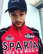 Louis Tomlinson : louis-tomeo-1495143362.jpg