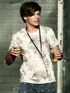 Louis Tomlinson : louis-tomlinson-1378836082.jpg