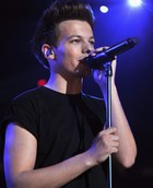 Louis Tomlinson : louis-tomlinson-1381865971.jpg