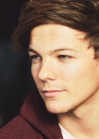 Louis Tomlinson : louis-tomlinson-1421688045.jpg