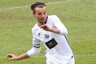 Louis Tomlinson : louis-tomlinson-1429544701.jpg