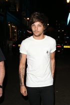 Louis Tomlinson : louis-tomlinson-1429902001.jpg