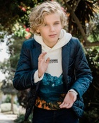 Lucas Royalty : lucas-royalty-1607199180.jpg