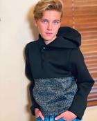 Lucas Royalty : lucas-royalty-1662137783.jpg