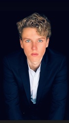 Lucas Royalty : lucas-royalty-1706130944.jpg