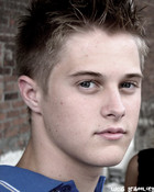 Lucas Grabeel : TI4U_u1140806074.jpg