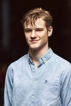 Lucas Till : lucas-till-1622807747.jpg