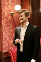 Lucas Till : lucas-till-1631210582.jpg