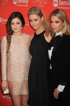 Lucy Hale : TI4U1396183594.jpg