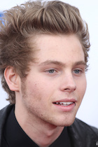 Luke Hemmings : luke-hemmings-1477848504.jpg