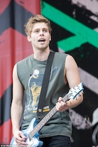 Luke Hemmings : luke-hemmings-1477848533.jpg