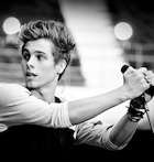 Luke Hemmings : luke-hemmings-1484625880.jpg