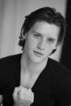 Luke Kleintank : luke-kleintank-1324347208.jpg