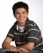 Luke Bilyk : lukebilyk_1295910661.jpg