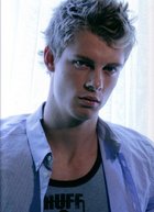 Luke Mitchell : lukemitchell_1278112537.jpg