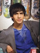 Luke Pasqualino : lukepasqualino_1251317528.jpg