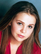 Mae Whitman : mae-whitman-1428174927.jpg