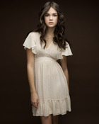 Maia Mitchell : maia-mitchell-1356364516.jpg