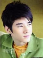 Mario Maurer : mariomaurer_1306787701.jpg