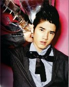 Mario Maurer : mariomaurer_1306874174.jpg