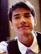 Mario Maurer : mariomaurer_1306874386.jpg