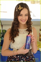 Mary Mouser : mary-mouser-1384196216.jpg