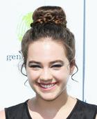 Mary Mouser : mary-mouser-1384196225.jpg