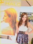 Mary Mouser : mary-mouser-1384196235.jpg