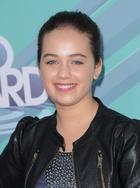 Mary Mouser : mary-mouser-1384196238.jpg