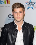 Mason Dye : mason-dye-1467232549.jpg