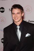 Matt Lanter : TI4U_u1151618795.jpg