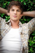 Matt Lanter : matt-lanter-1317738624.jpg