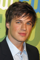 Matt Lanter : matt-lanter-1318122729.jpg