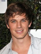 Matt Lanter : matt-lanter-1323550385.jpg