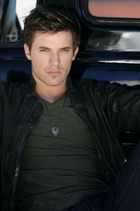 Matt Lanter : matt-lanter-1323550644.jpg