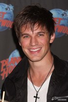 Matt Lanter : matt-lanter-1323551139.jpg