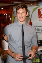 Matt Lanter : matt-lanter-1442620670.jpg