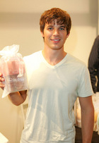 Matt Lanter : matt_lanter_1255974224.jpg