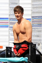 Matt Lanter : matt_lanter_1288131019.jpg