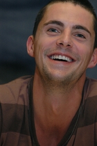 Matthew Goode : matthew-goode-1379960473.jpg