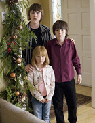 Matthew Knight : TI4U_u1230248310.jpg