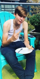Max Jenkins : max-jenkins-1743627923.jpg