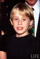 Macaulay Culkin : macaulay-culkin-1314136502.jpg