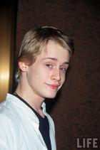 Macaulay Culkin : macaulay-culkin-1314153402.jpg