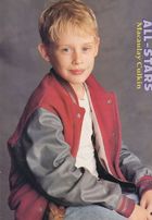 Macaulay Culkin : macaulay-culkin-1314296422.jpg