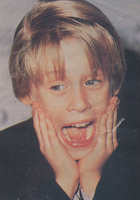 Macaulay Culkin : macaulay-culkin-1314396809.jpg